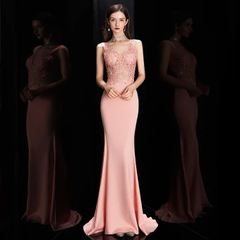 Illusion Perle Rose Percé Robe De Soirée 2020 Trompette Sirène Col V Profond Sans Manches Appliques En Dentelle Perlage Train De Balayage Volants Dos Nu Robe De Ceremonie