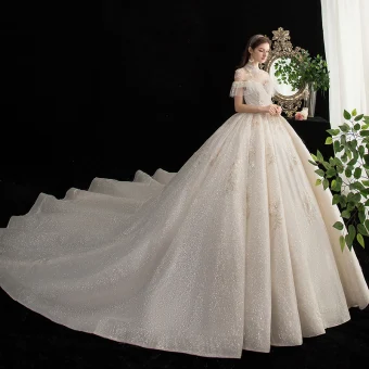 Vintage Originale Champagne La Mariée Robe De Mariée 2020 Robe Boule Transparentes Col Haut Manches Courtes Dos Nu Appliques En Dentelle Perlage Glitter Tulle Cathedral Train Volants
