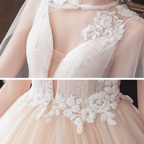 Romantisch Champagner Hochzeits Brautkleider / Hochzeitskleider Mit Schal 2020 Ballkleid Tiefer V-Ausschnitt Ärmellos Rückenfreies Glanz Tülle Applikationen Perlenstickerei Watteau-falte Rüschen