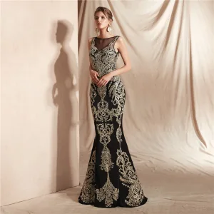 Eleganta Svarta Genomskinliga Aftonklänningar 2020 Trumpet Sjöjungfru Fyrkantig Ringning Ärmlös Appliqués Spets Beading Långa Formella Klänningar