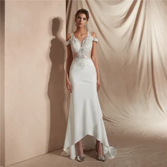Abordable Ivoire Satin Transparentes La Mariée Robe De Mariée 2020 Trompette Sirène V Cou Manches Courtes Appliques En Dentelle Perlage Train De Balayage Volants