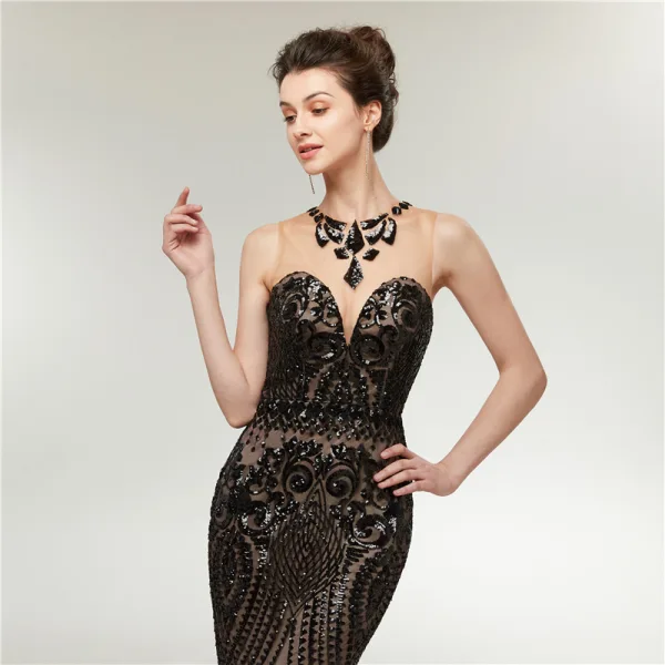 Sexy Noire Transparentes Robe De Soirée 2020 Trompette / Sirène Encolure Dégagée Sans Manches Paillettes Train De Balayage Dos Nu Robe De Ceremonie