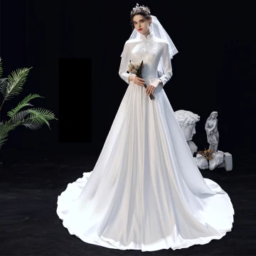 Modeste Musulmane Blanche Satin Hiver La Mariée Robe De Mariée 2020 Princesse Col Haut Manches Longues Appliques En Dentelle Train De Balayage Volants