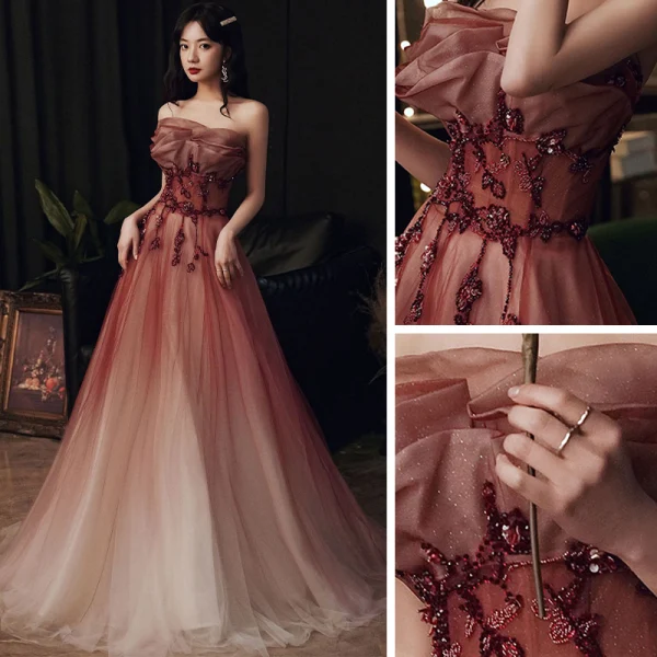 Elegante Burgunderrot Farbverlauf Ballkleider 2020 A Linie Bandeau Ärmellos Perlenstickerei Sweep / Pinsel Zug Rüschen Rückenfreies Festliche Kleider