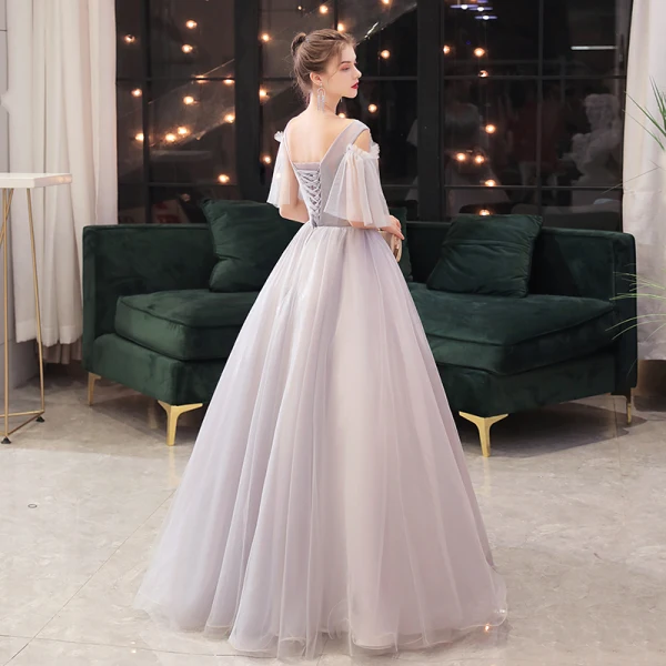 Elegant Grey Dancing Prom Dresses 2021 Ball Gown V-Neck Short Sleeve Appliques Lace Beading Floor-Length / Long Ruffle Backless Formal Dresses
