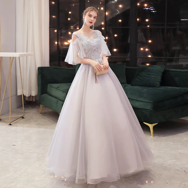 Elegant Grey Dancing Prom Dresses 2021 Ball Gown V-Neck Short Sleeve Appliques Lace Beading Floor-Length / Long Ruffle Backless Formal Dresses