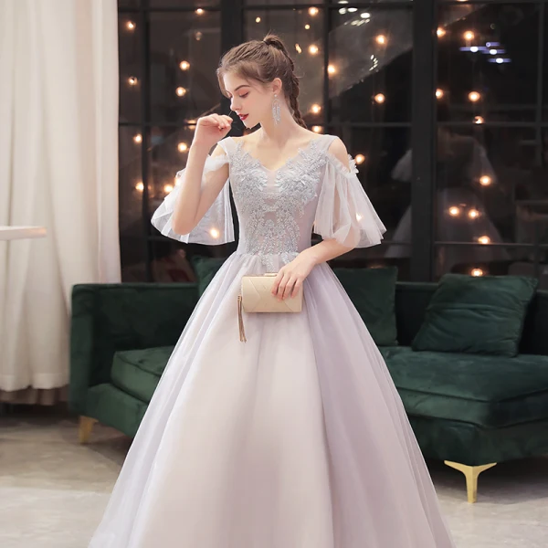Elegant Grey Dancing Prom Dresses 2021 Ball Gown V-Neck Short Sleeve Appliques Lace Beading Floor-Length / Long Ruffle Backless Formal Dresses