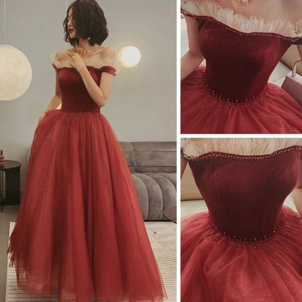 Vintage / Retro Red Dancing Prom Dresses 2021 Princess Off-The-Shoulder Short Sleeve Beading Floor-Length / Long Ruffle Backless Formal Dresses