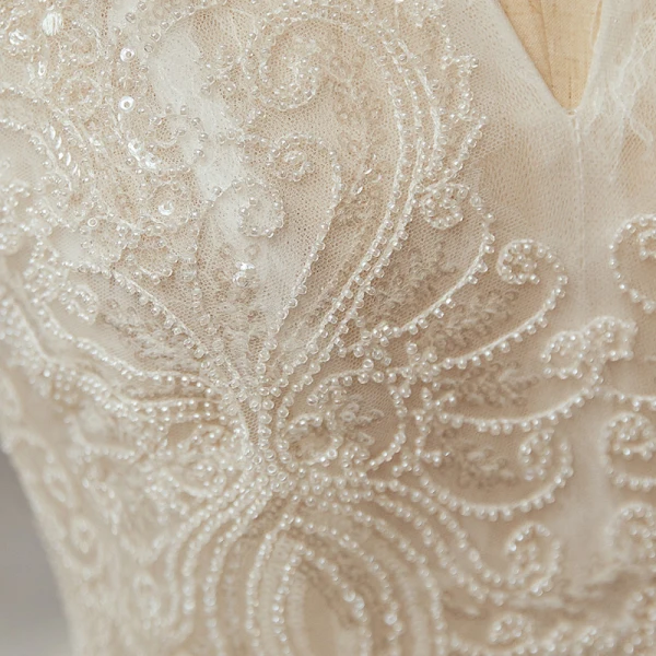 Illusion Ivory Bridal Wedding Dresses 2021 Ball Gown V-Neck Long Sleeve Appliques Lace Beading Glitter Tulle Cathedral Train Ruffle