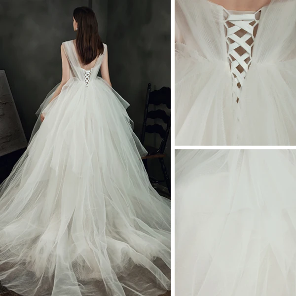 Ivoire Jardin / Extérieur Légère Robe De Mariée 2021 Robe Boule Transparentes Col v profond Sans Manches Dos Nu Appliques Fleur Perlage Train De Balayage