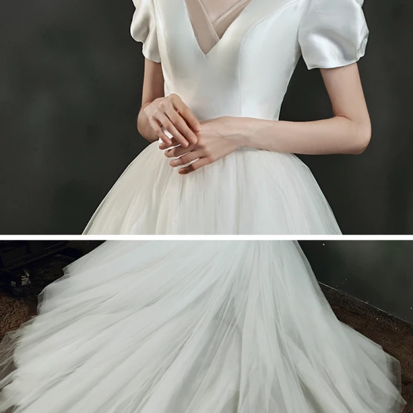 Abordable Ivoire Satin La Mariée Robe De Mariée 2021 Princesse Col v profond Gonflée Manches Courtes Dos Nu Chapel Train Volants