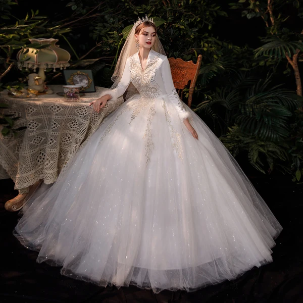Affordable Ivory Outdoor / Garden Winter Wedding Dresses 2021 Ball Gown V-Neck Long Sleeve Appliques Lace Sequins Glitter Tulle Floor-Length / Long Ruffle