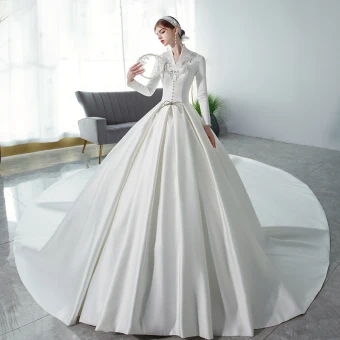Abordable Musulmane Ivoire Satin Hiver La Mariée Robe De Mariée 2021 Robe Boule V Cou Manches Longues Appliques En Dentelle Perlage Perle Cathedral Train Volants