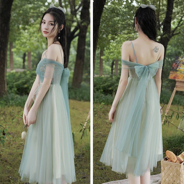 Abordable Vert Robe Demoiselle D'honneur 2021 Princesse Dos Nu Appliques En Dentelle Thé Longueur Volants