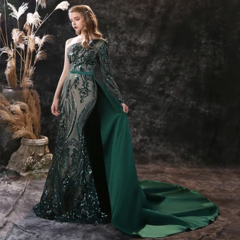Sparkly Dark Green Satin Red Carpet Evening Dresses 2021 Trumpet Mermaid One Shoulder Long Sleeve Sash Sequins Court Train Ruffle Backless Formal Dresses