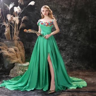 Mode Vert Satin Robe De Bal 2021 Princesse Bretelles Spaghetti Sans Manches Fleur Appliques En Dentelle Fendue Devant Tribunal Train Dos Nu Robe De Ceremonie