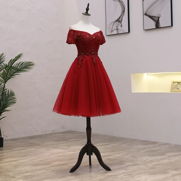 Fashion Burgundy Party Dresses 2021 A-Line / Princess Off-The-Shoulder Short Sleeve Beading Knee-Length Ruffle Backless Formal Dresses