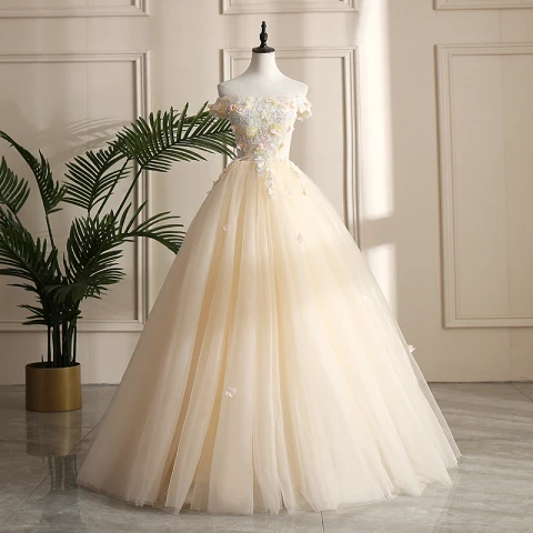 Elegante Champagner Tanzen Ballkleider 2021 Ballkleid Off Shoulder Kurze Ärmel Applikationen Spitze Perlenstickerei Pailletten Lange Rüschen Rückenfreies Festliche Kleider