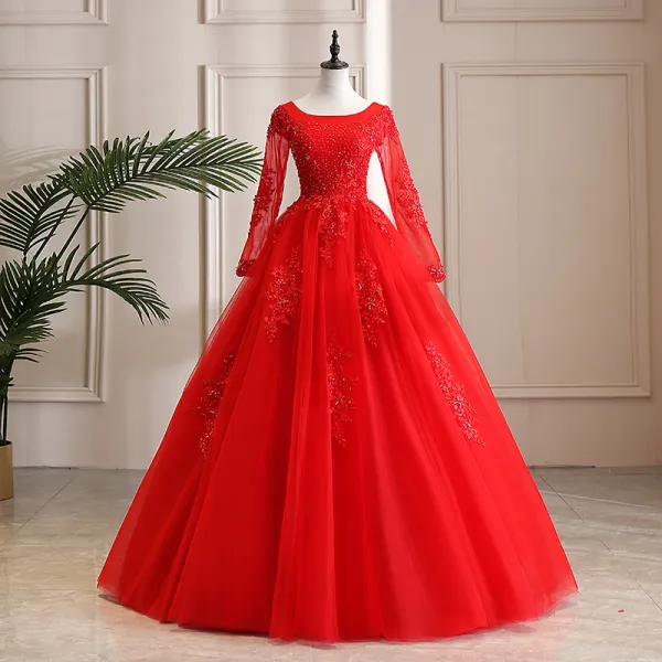 Niedrogie Czerwone Ogród / Outdoor Suknie Ślubne 2021 Suknia Balowa Wycięciem Długie Rękawy Bez Pleców Aplikacje Z Koronki Frezowanie Długie Wzburzyć