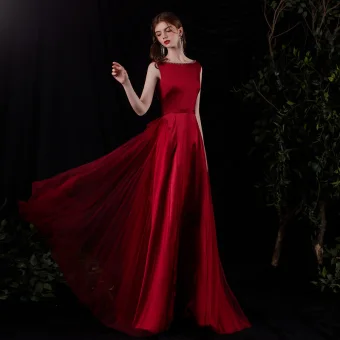 Mode Bordeaux Satin Dansant Robe De Bal 2021 Princesse Encolure Carrée Sans Manches Perlage Ceinture Longue Volants Dos Nu Robe De Ceremonie