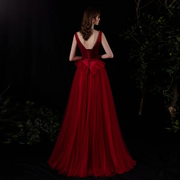 Fashion Burgundy Satin Dancing Prom Dresses 2021 A-Line / Princess Square Neckline Sleeveless Beading Sash Floor-Length / Long Ruffle Backless Formal Dresses