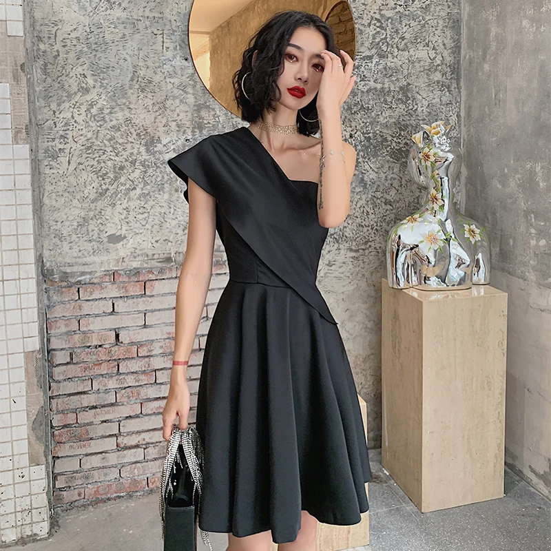 white christmas dresses Black Halter A-line Tulle and Sequins Evening Dress, Black Long Prom D –  Cutedressy