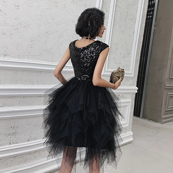 Fashion Black Party Dresses 2021 Ball Gown V-Neck Sleeveless Sequins Short Cascading Ruffles Backless Formal Dresses