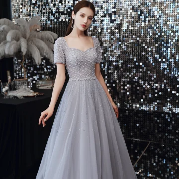 Haut De Gamme Gris Dansant Robe De Bal 2021 Princesse Encolure Carrée Manches Courtes Perlage Paillettes Longue Volants Dos Nu Robe De Ceremonie
