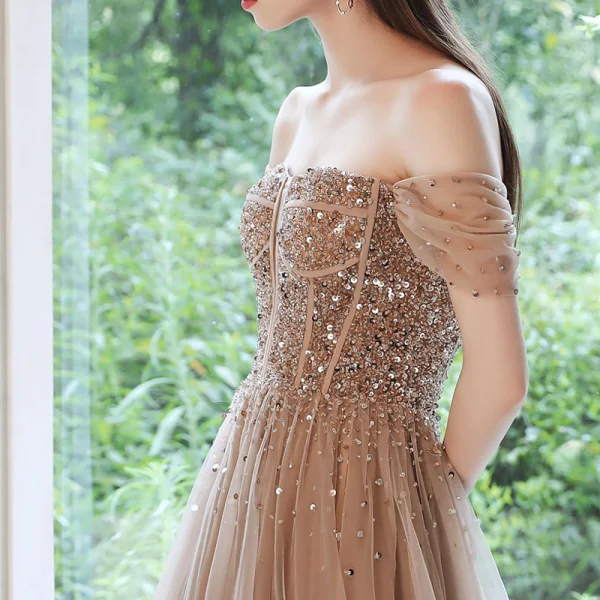 Haut de Gamme Marron Dansant Robe De Bal 2021 Princesse De l'épaule Manches Courtes Perlage Paillettes Longue Volants Dos Nu Robe De Ceremonie