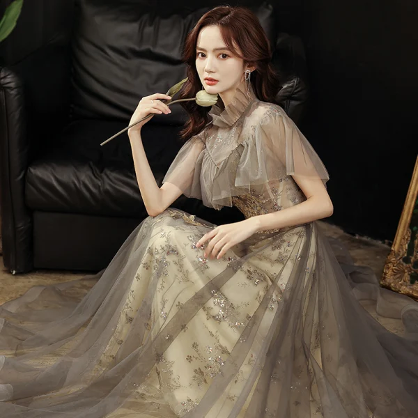 Vintage / Retro Black Gold Dancing See-through Prom Dresses 2021 A-Line / Princess High Neck Short Sleeve Appliques Sequins Glitter Tulle Floor-Length / Long Ruffle Backless Formal Dresses