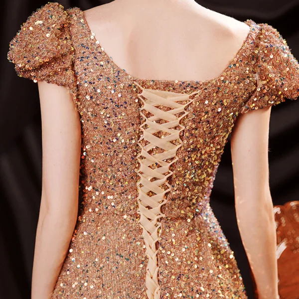 Sparkly Gold Dancing Prom Dresses 2021 A-Line / Princess Scoop Neck Puffy Short Sleeve Sequins Floor-Length / Long Ruffle Backless Formal Dresses