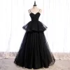 Elegant Burgundy Corset Prom Dresses 2021 Ball Gown Spaghetti Straps Sleeveless Court Train Ruffle Backless Formal Dresses