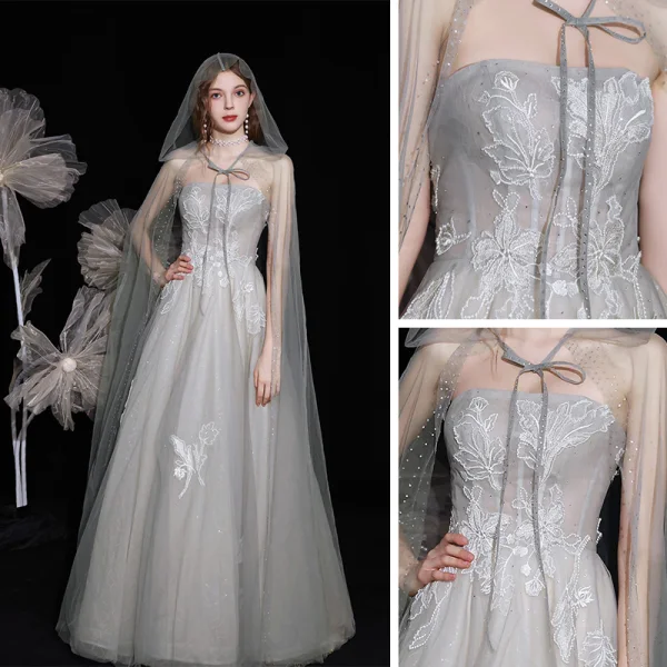 Charmant Gris Dansant Robe De Bal Avec Cape 2021 Princesse Bustier Sans Manches Appliques En Dentelle Perlage Paillettes Glitter Tulle Longue Volants Dos Nu Robe De Ceremonie