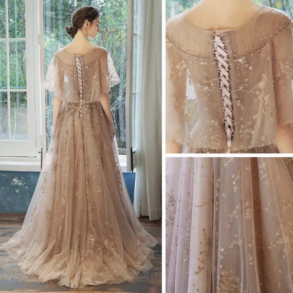 Bling Bling Champagne Transparentes Robe De Bal 2021 Princesse Encolure Carrée Sans Manches Perlage Glitter Appliques Train De Balayage Volants Dos Nu Robe De Ceremonie