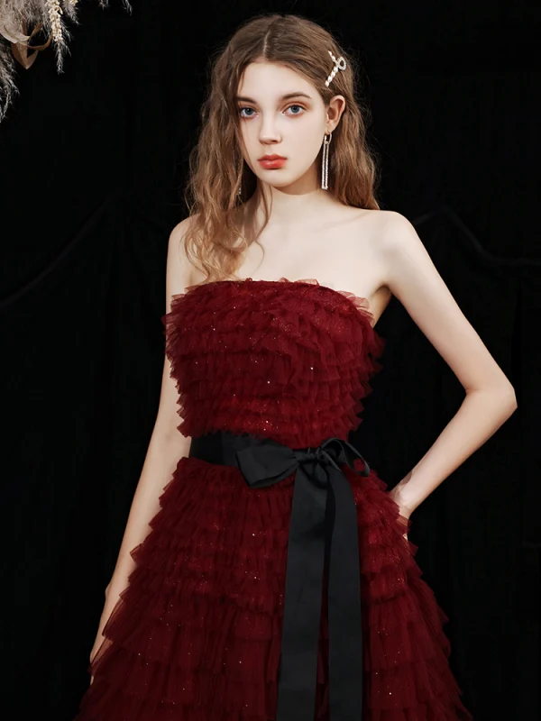 Chic / Belle Bordeaux Robe De Soirée 2021 Princesse Bustier Sans Manches Ceinture Glitter Tulle Train De Balayage Volants en Cascade Dos Nu Robe De Ceremonie