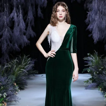 Sexy Dark Green Winter See Through Velour Evening Dresses 2021 Trumpet Mermaid Deep V Neck 1 2 Sleeves Beading Tassel Sweep Train Ruffle Backless Formal Dresses