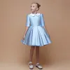 Minimalistyczny Błękitne Satyna Urodziny Sukienki Dla Dziewczynek 2021 Suknia Balowa Wycięciem 1/2 Rękawy Krótkie Wzburzyć