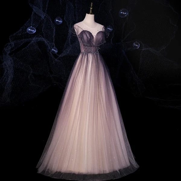 Illusion Druva Genomskinliga Dansande Balklänningar 2021 Prinsessa Urringning Ärmlös Beading Paljetter Glittriga / Glitter Tyll Långa Ruffle Halterneck