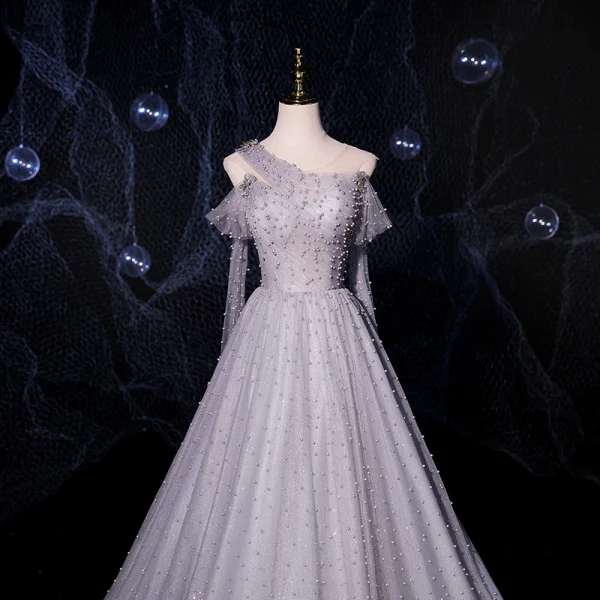 Fashion Grey Dancing Prom Dresses 2021 A-Line / Princess See-through One-Shoulder Short Sleeve Beading Pearl Glitter Tulle Floor-Length / Long Ruffle Backless Formal Dresses