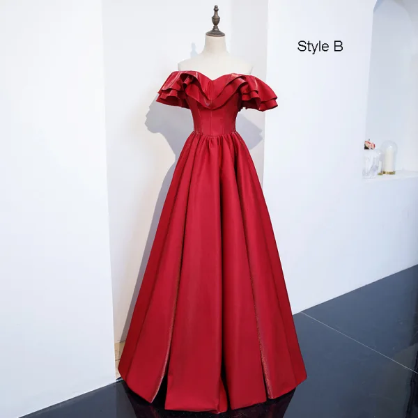 Modest / Simple Red Satin Prom Dresses 2021 A-Line / Princess Off-The-Shoulder Short Sleeve Floor-Length / Long Backless Ruffle Formal Dresses