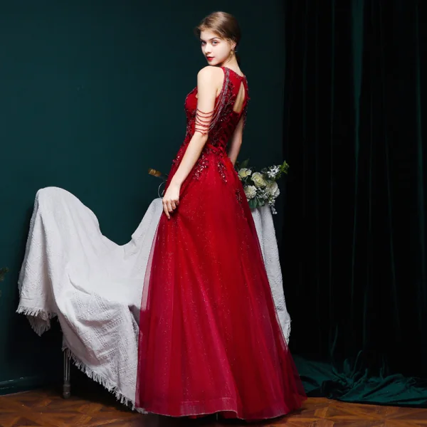 High-end Burgundy Dancing Prom Dresses 2021 A-Line / Princess Scoop Neck Sleeveless Appliques Lace Sequins Beading Glitter Tulle Floor-Length / Long Ruffle Backless Formal Dresses