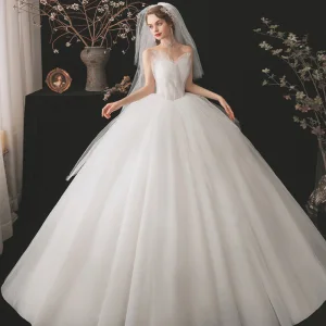 Gama Alta Marfil Boda Vestidos De Novia 2021 Ball Gown Sweetheart Sin Mangas Sin Espalda Rebordear Perla Largos Ruffle