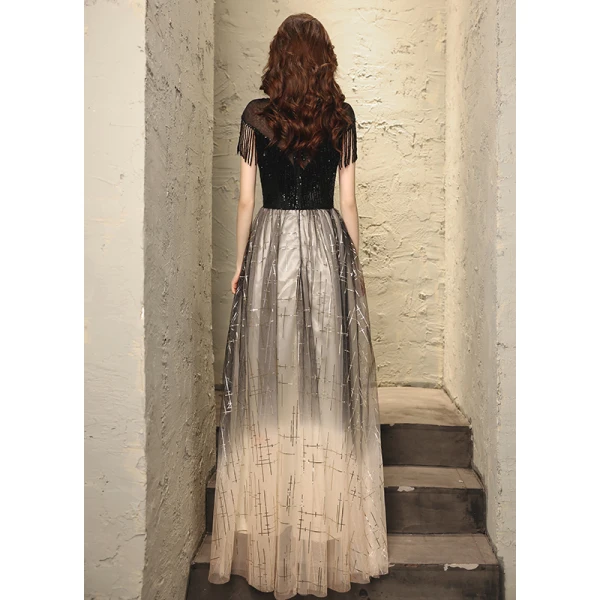 Vintage Sorte Gradient Farve Hvide Dancing Gallakjoler 2021 Prinsesse Gennemsigtig Høj Hals Ærmeløs Beading Tassel Pailletter Lange Flæse