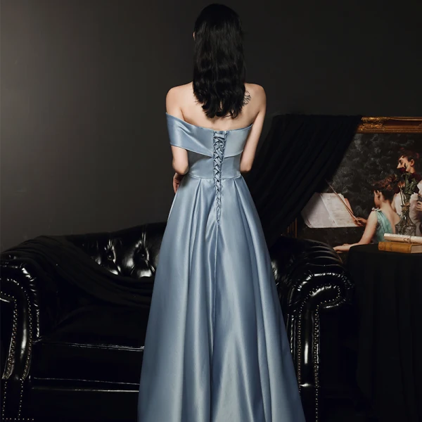 Haut de Gamme Bleu Ciel Satin Dansant Robe De Bal 2021 Princesse Bustier Manches Courtes Fendue devant Longue Volants Dos Nu Robe De Ceremonie