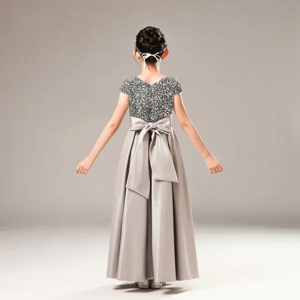 Classic Grey Satin Birthday Flower Girl Dresses 2021 A-Line / Princess Scoop Neck Sleeveless Sequins Bow Sash Floor-Length / Long Ruffle