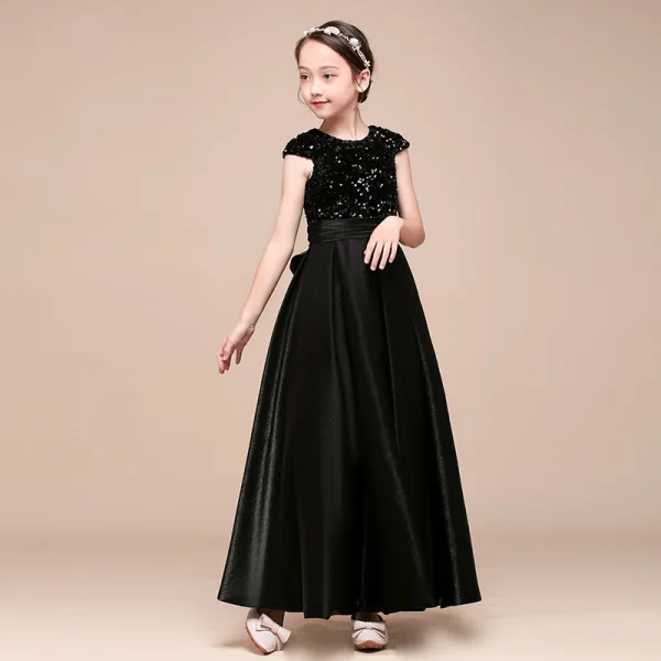 Classic Grey Satin Birthday Flower Girl Dresses 2021 A-Line / Princess Scoop Neck Sleeveless Sequins Bow Sash Floor-Length / Long Ruffle