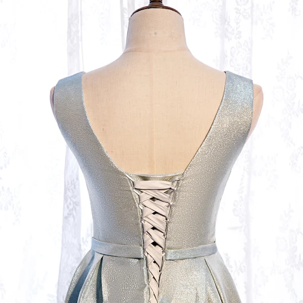 Fashion Silver Dancing Prom Dresses 2021 A-Line / Princess See-through Deep V-Neck Sleeveless Rhinestone Glitter Polyester Sash Floor-Length / Long Ruffle Backless Formal Dresses