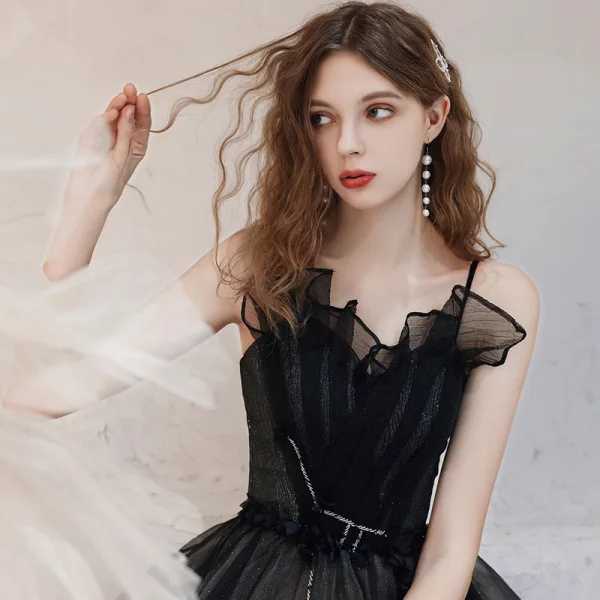 Elegant Black Dancing Prom Dresses 2021 A-Line / Princess Spaghetti Straps Sleeveless Glitter Tulle Floor-Length / Long Ruffle Backless Formal Dresses