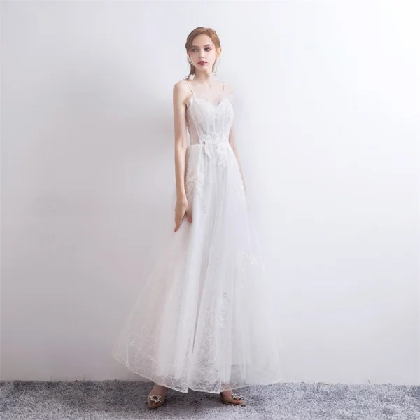 Elegant White Dancing Prom Dresses 2021 A-Line / Princess Spaghetti Straps Sleeveless Appliques Lace Ankle Length Ruffle Backless Formal Dresses
