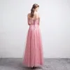 Mode Pink Ballkleider 2021 A Linie Durchsichtige V-Ausschnitt Ärmellos Applikationen Pailletten Perlenstickerei Lange Rüschen Rückenfreies Festliche Kleider